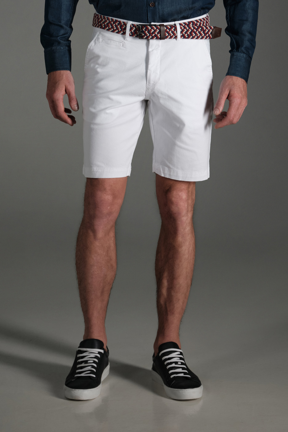 Bermuda Chino Slim Dril Blanco