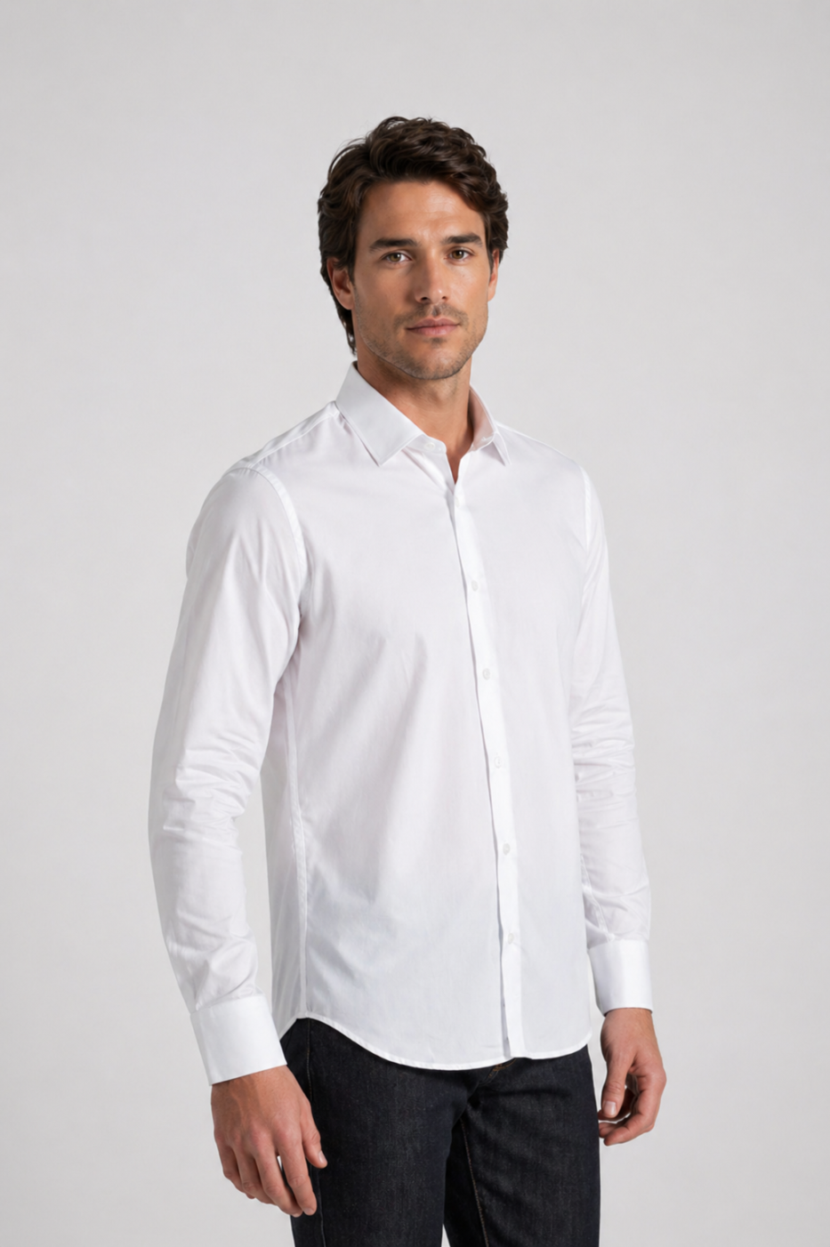 Camisa Rafael Cure en algodón pima, suave y duradera. Classic fit ideal para looks elegantes.