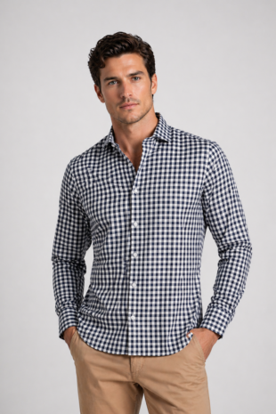 Camisa Rafael Cure en algodón pima, suave y duradera. Classic fit ideal para looks elegantes.