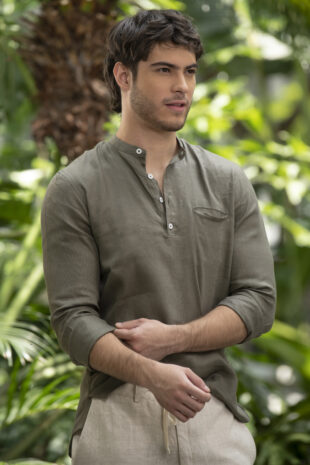 Camisa Mykonos Lino Verde Militar