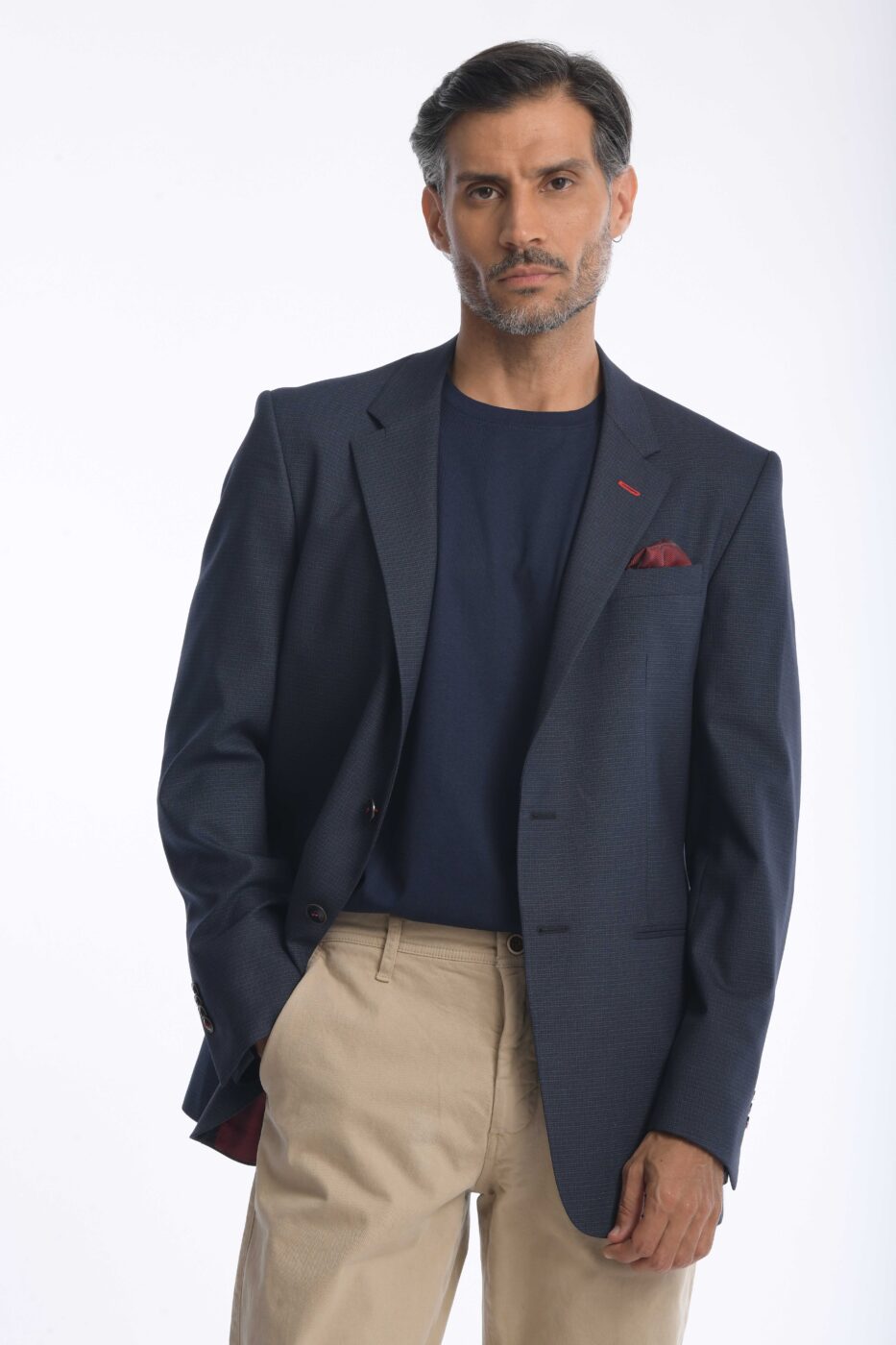 Blazer Rafael Cure Smart Tech, antiarrugas y elástico. Cómodo, ligero y sin plancha, ideal para looks modernos.