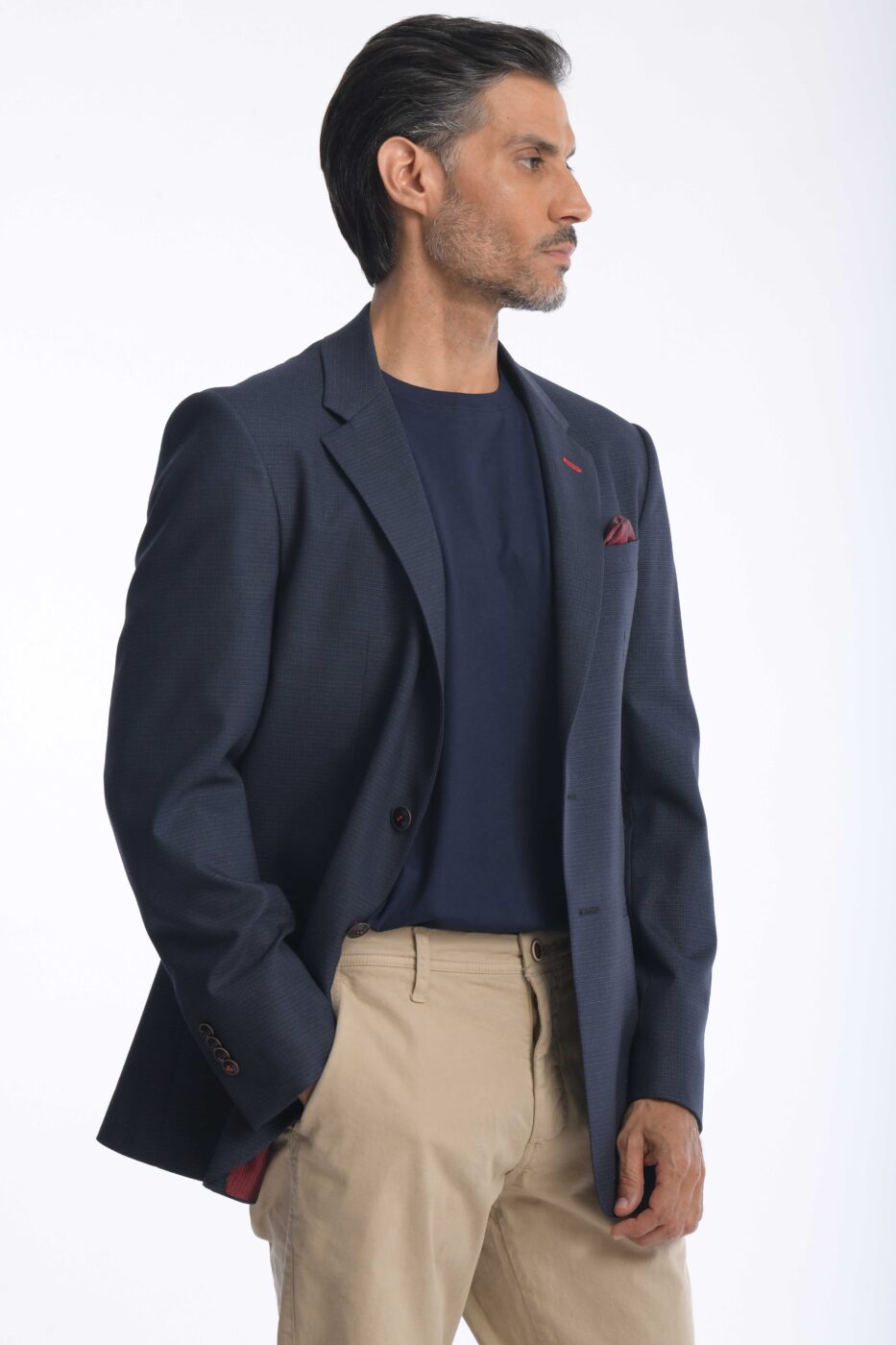 Blazer Rafael Cure Smart Tech, antiarrugas y elástico. Cómodo, ligero y sin plancha, ideal para looks modernos.