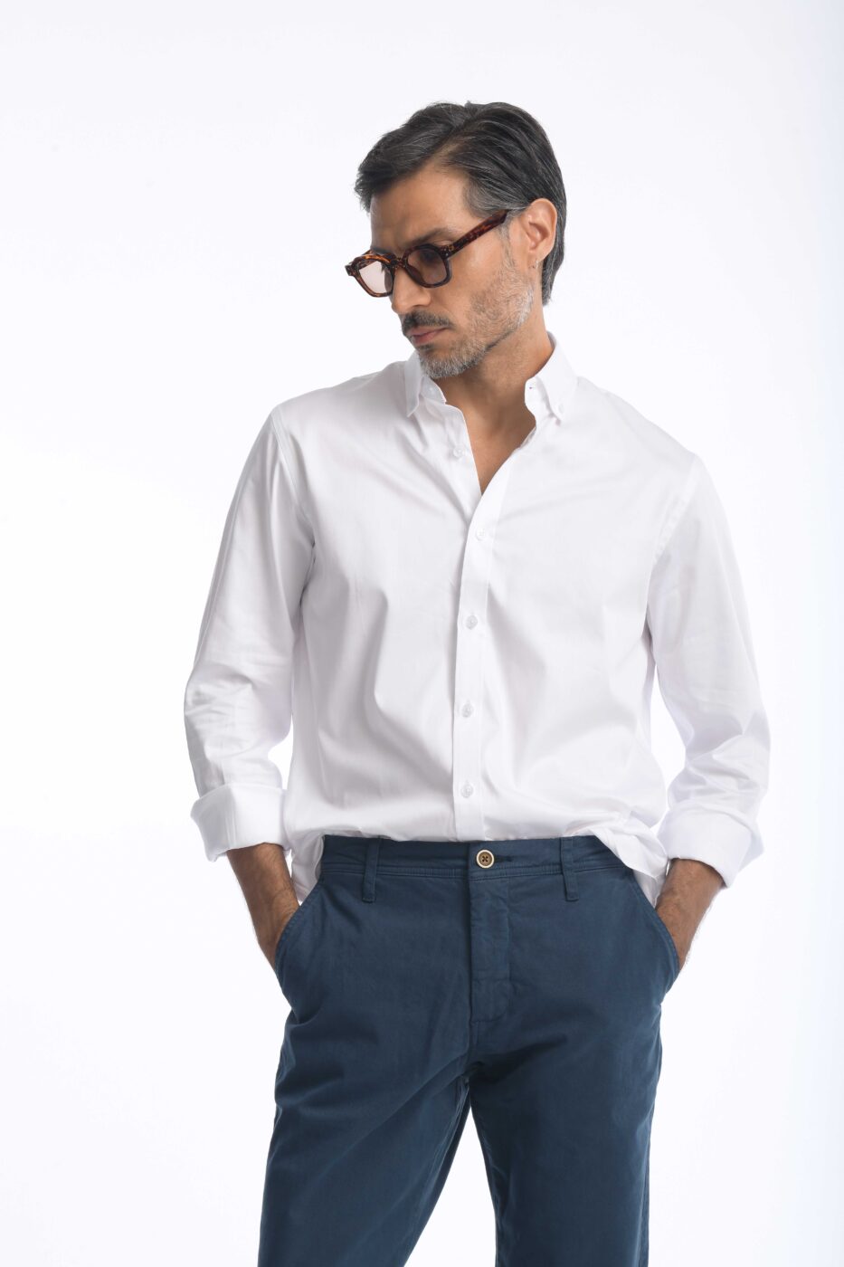 Camisa Rafael Cure para hombre en algodón Pima, suave y fresca. Diseño classic fit con cuello button down, ideal para looks elegantes.