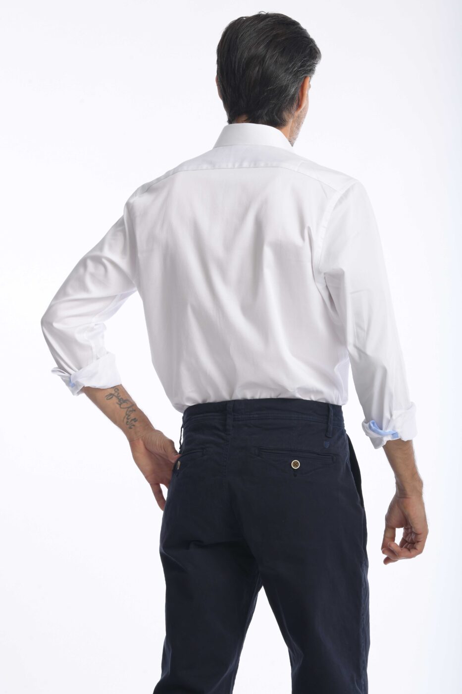 Camisa Rafael Cure para hombre en algodón Pima, suave y fresca. Diseño classic fit con cuello button down, ideal para looks elegantes.