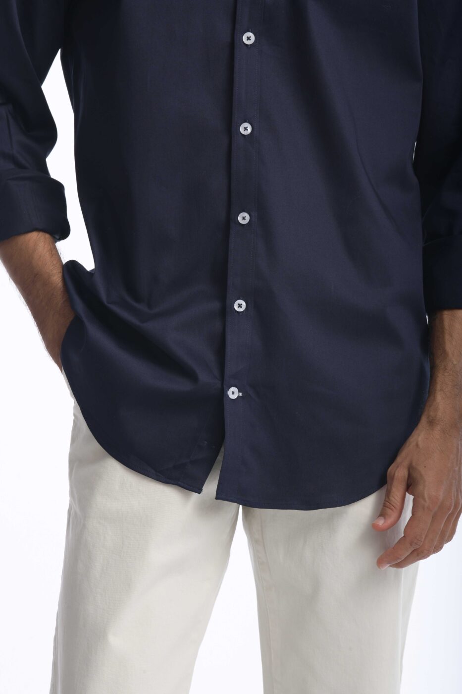 Camisa Rafael Cure para hombre en algodón Pima, suave y fresca. Diseño classic fit con cuello button down, ideal para looks elegantes.