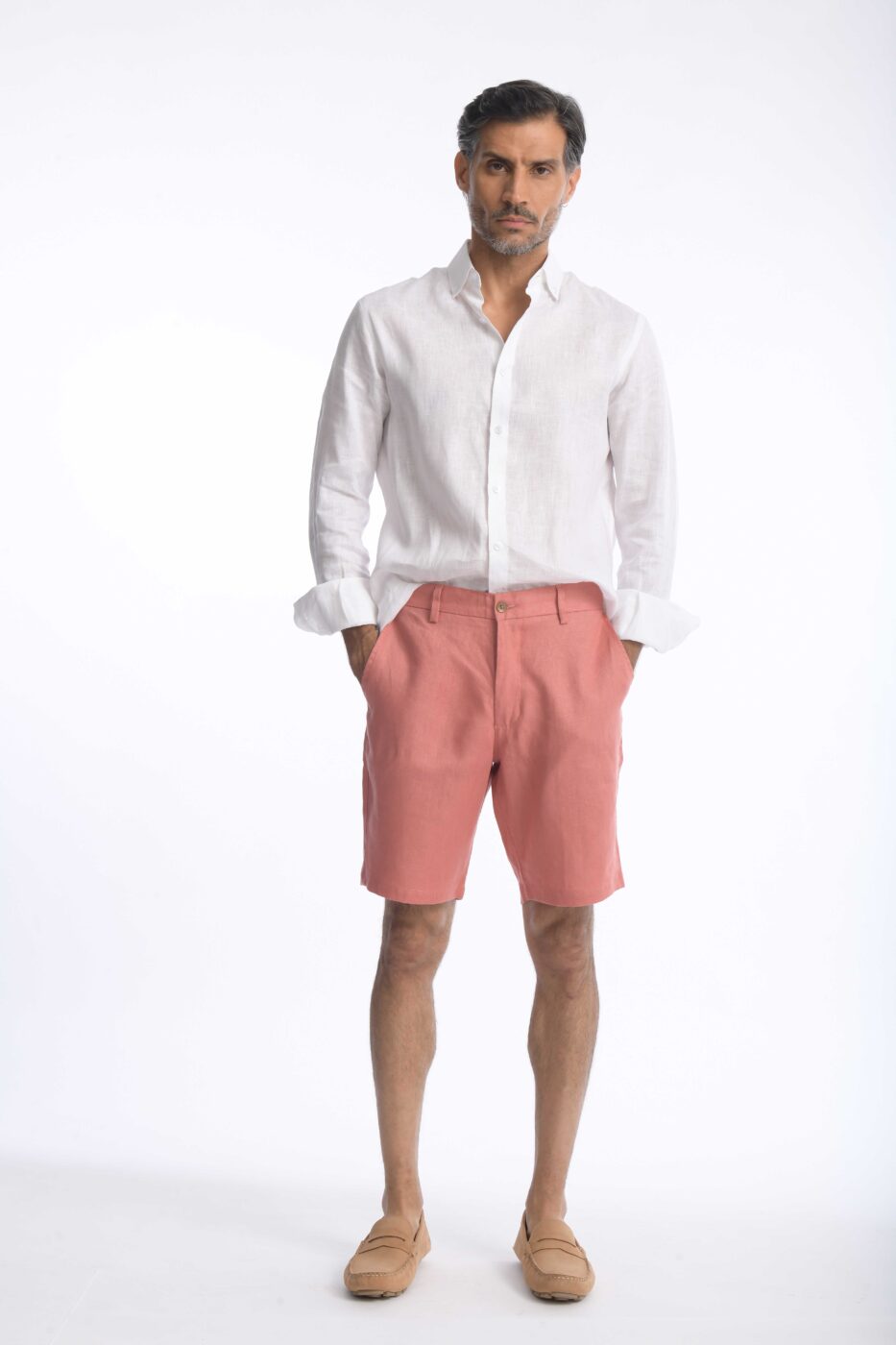 Camisa Rafael Cure en lino, fresca, transpirable y de secado rápido. No pica ni genera alergias. Ideal para looks elegantes y cómodos.