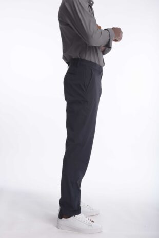 Pantalón Rafael Cure Smart Tech, antiarrugas, stretch y sin plancha. Secado rápido, cómodo y con bolsillos funcionales.