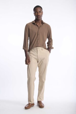 Pantalón Rafael Cure Smart Tech, antiarrugas, stretch y sin plancha. Secado rápido, cómodo y con bolsillos funcionales.