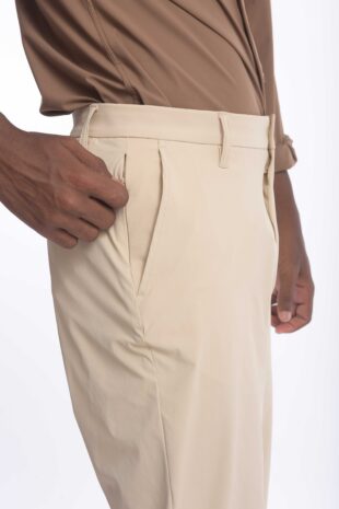 Pantalón Rafael Cure Smart Tech, antiarrugas, stretch y sin plancha. Secado rápido, cómodo y con bolsillos funcionales.