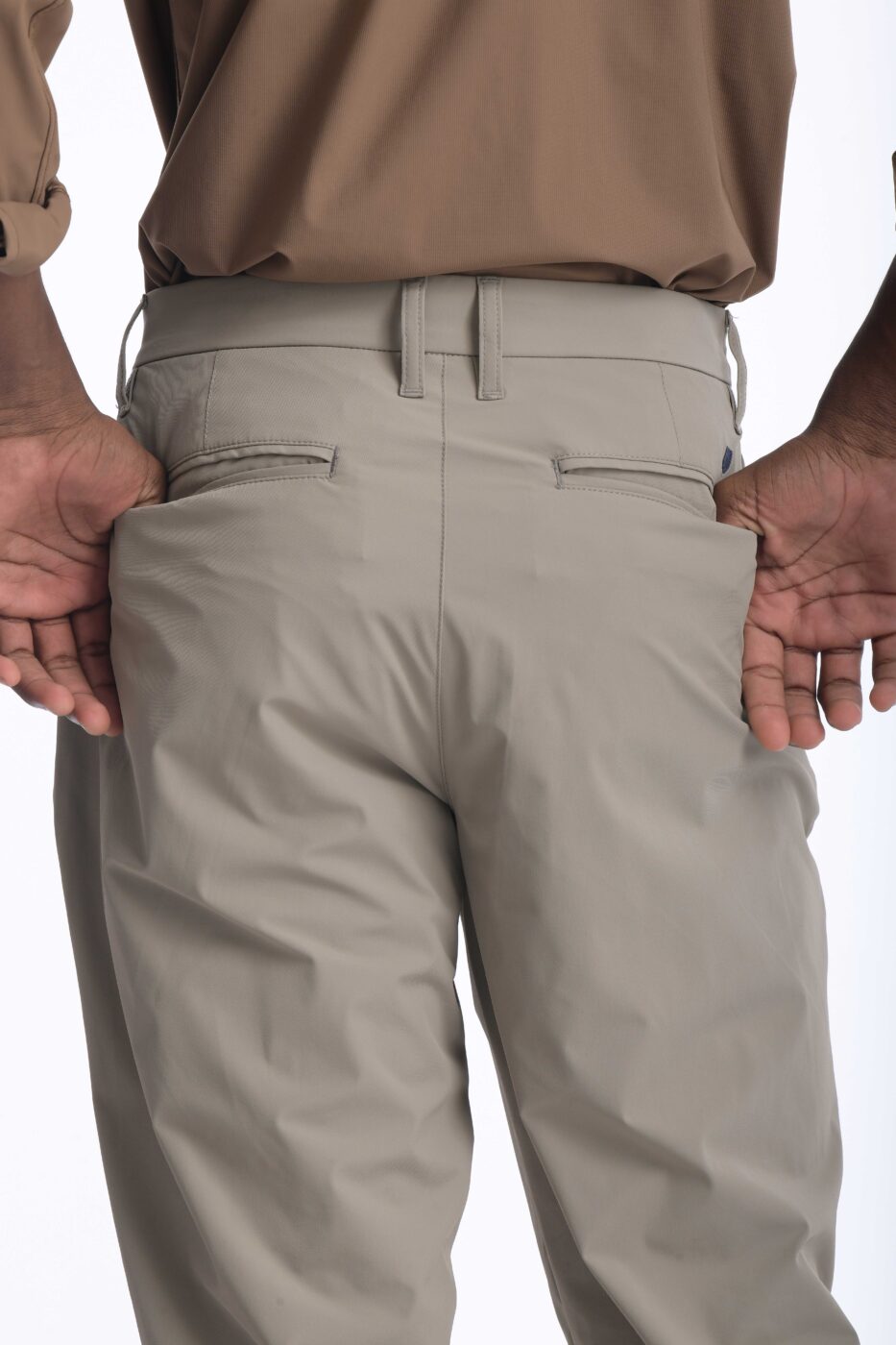 Pantalón Rafael Cure Smart Tech, antiarrugas, stretch y sin plancha. Secado rápido, cómodo y con bolsillos funcionales.