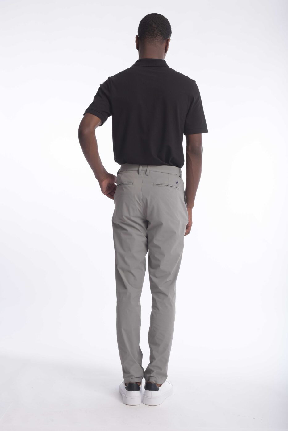 Pantalón Rafael Cure Smart Tech, antiarrugas, stretch y sin plancha. Secado rápido, cómodo y con bolsillos funcionales.