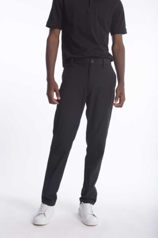 Pantalón Rafael Cure Smart Tech, antiarrugas, stretch y sin plancha. Secado rápido, cómodo y con bolsillos funcionales.