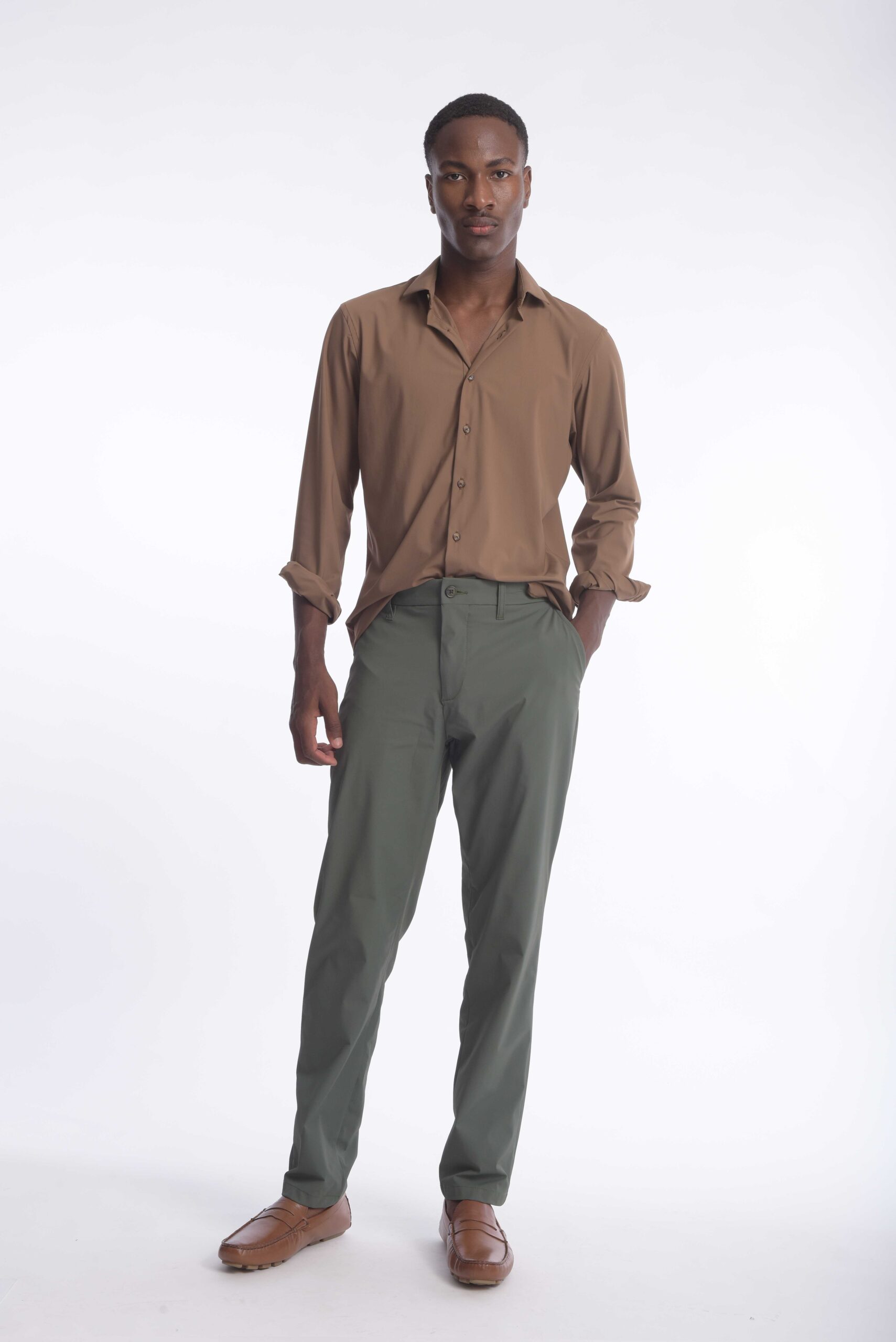 Pantalón Rafael Cure Smart Tech, antiarrugas, stretch y sin plancha. Secado rápido, cómodo y con bolsillos funcionales.