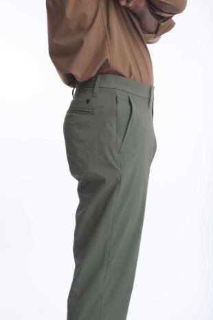 Pantalón Rafael Cure Smart Tech, antiarrugas, stretch y sin plancha. Secado rápido, cómodo y con bolsillos funcionales.