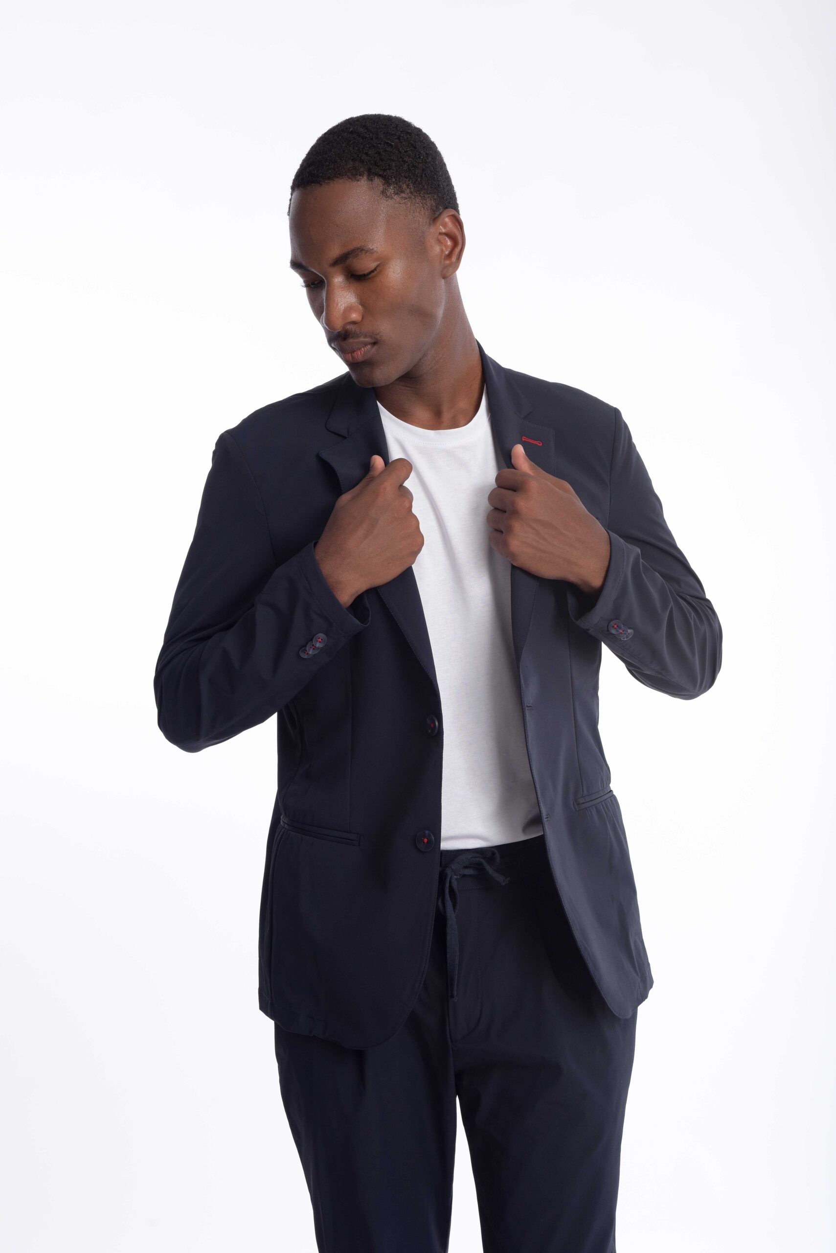 Traje Rafael Cure Travel Tech, elástico, antiarrugas y resistente al agua. Slim fit cómodo, ideal para viajes y uso diario.