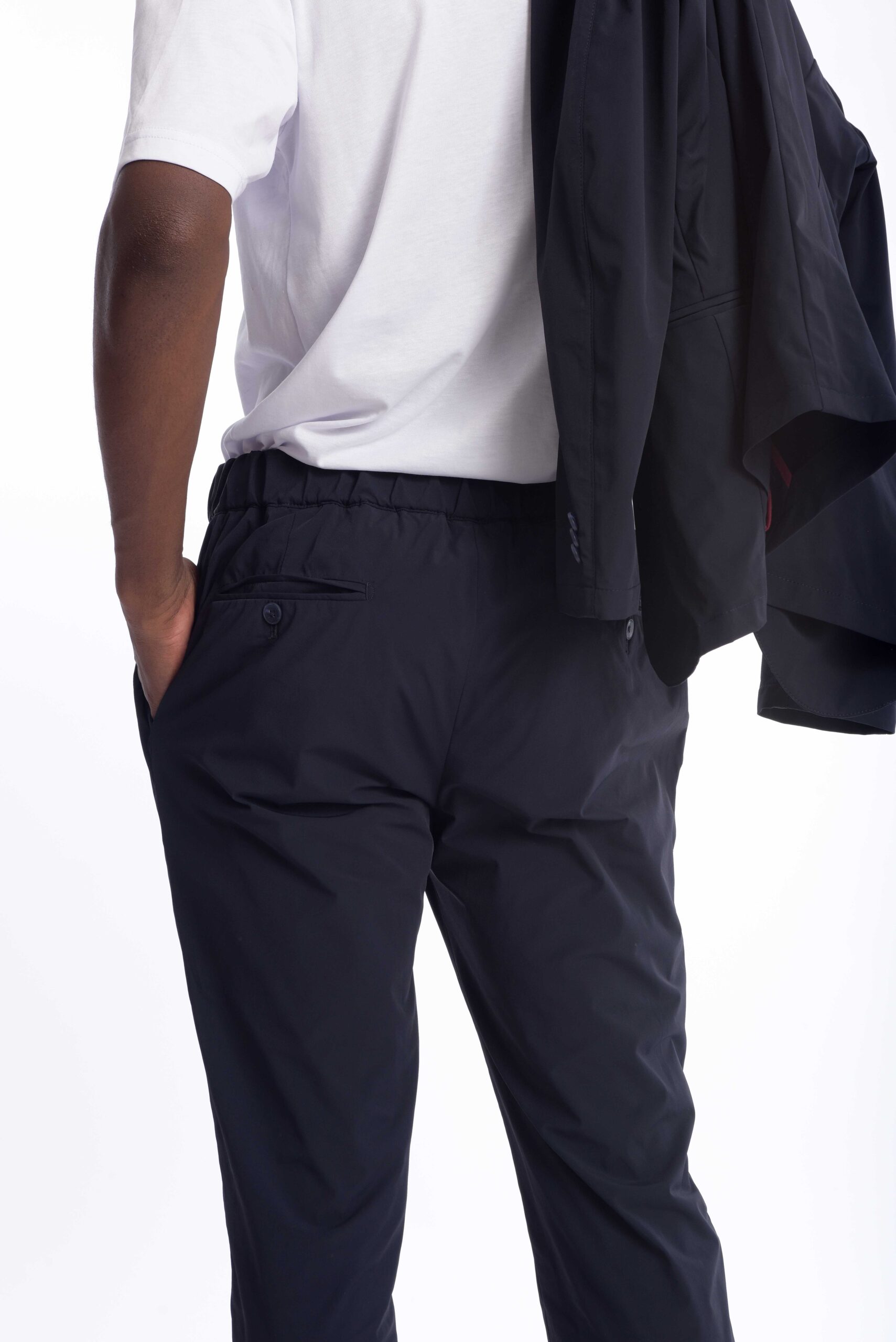 Traje Rafael Cure Travel Tech, elástico, antiarrugas y resistente al agua. Slim fit cómodo, ideal para viajes y uso diario.