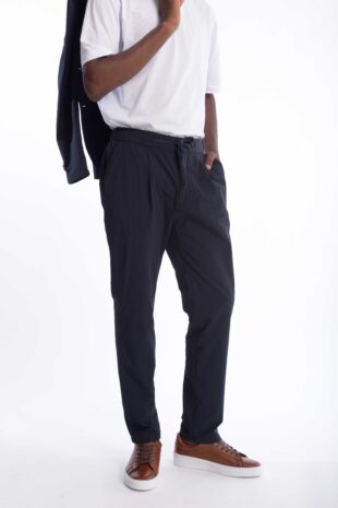 Traje Rafael Cure Travel Tech, elástico, antiarrugas y resistente al agua. Slim fit cómodo, ideal para viajes y uso diario.