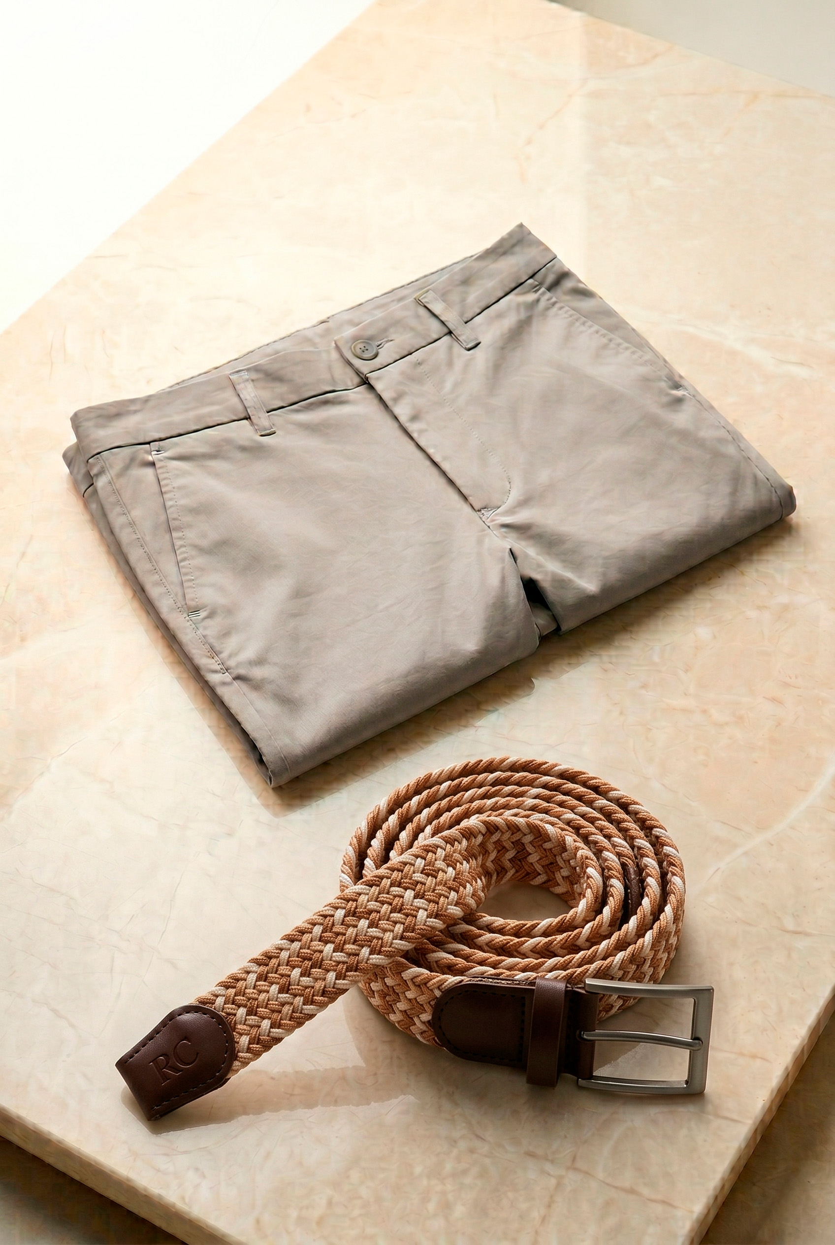 Dúo Esencial Bermuda Beige Oscuro + Correa Trenzada